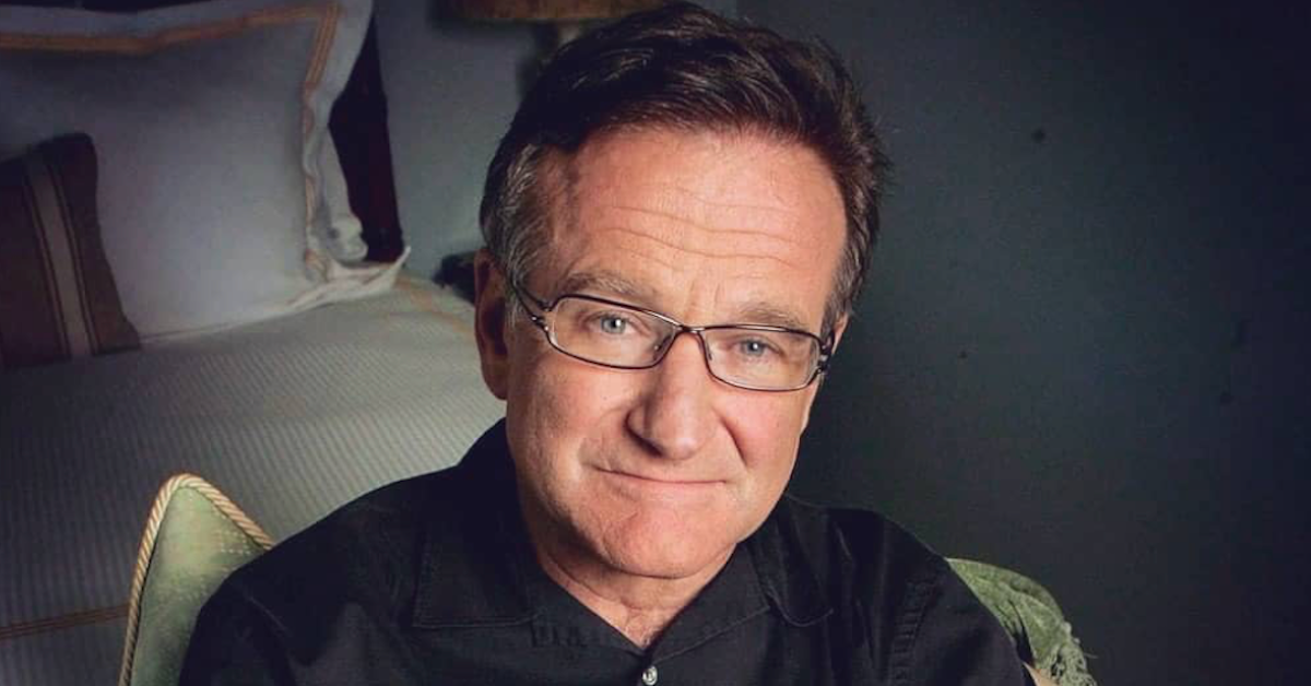 Actor Robin Williams with glassws
