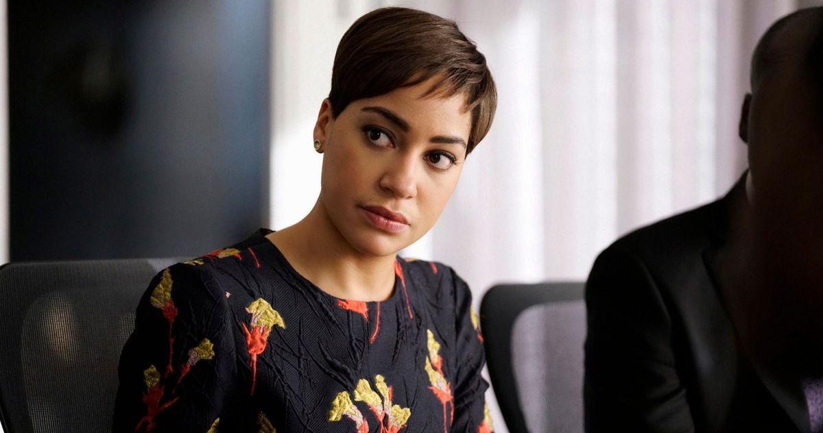 10 Things You Need To Know Before Watching 'Stay Close' On Netflix