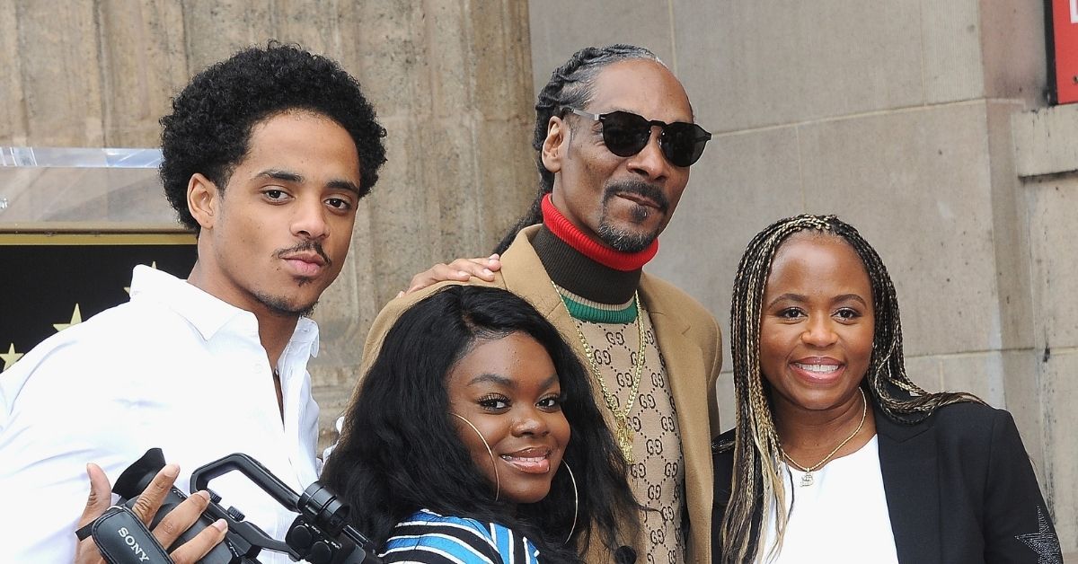 Snoop Dogg and Shante Taylor with family attends Snoop Dogg's star ceremony on The Hollywood Walk of Fame held on November 19, 2018 in Hollywood, California.