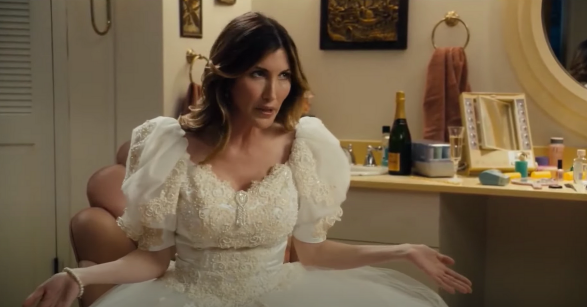 Jackie Sandler wearing a wedding dress in 'Just Go With It'