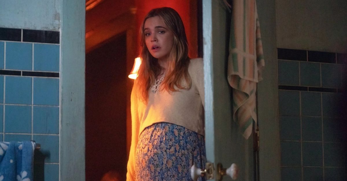 Sydney Sweeney Shares Photos of Full-Body Cast for Euphoria Pregnant Belly