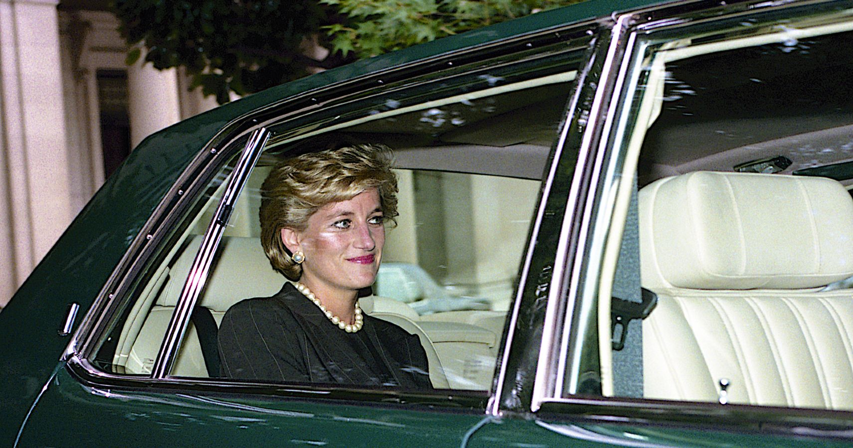 10 Facts About Princess Diana's Death That Will Blow Your Mind