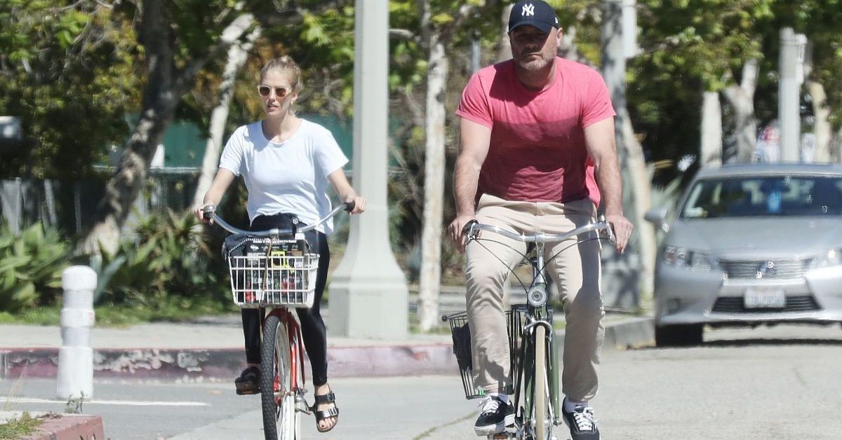 Liev Schreiber And Taylor Neisen biking together