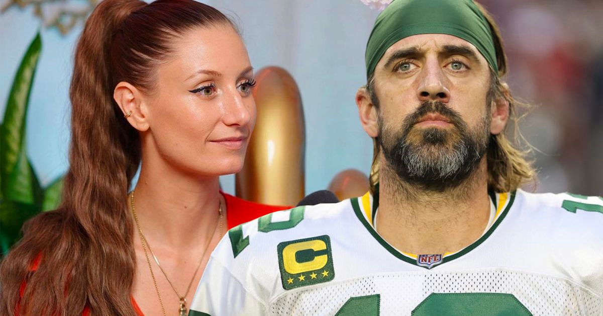 Reports links Aaron Rodgers' new tattoo to his girlfriend Blu of