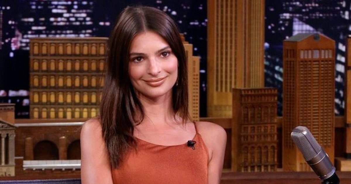 Fans Thought Emily Ratajkowski 