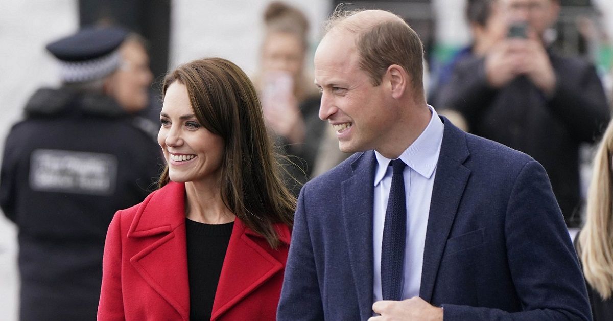 Kate Middleton And Prince William greeting their people