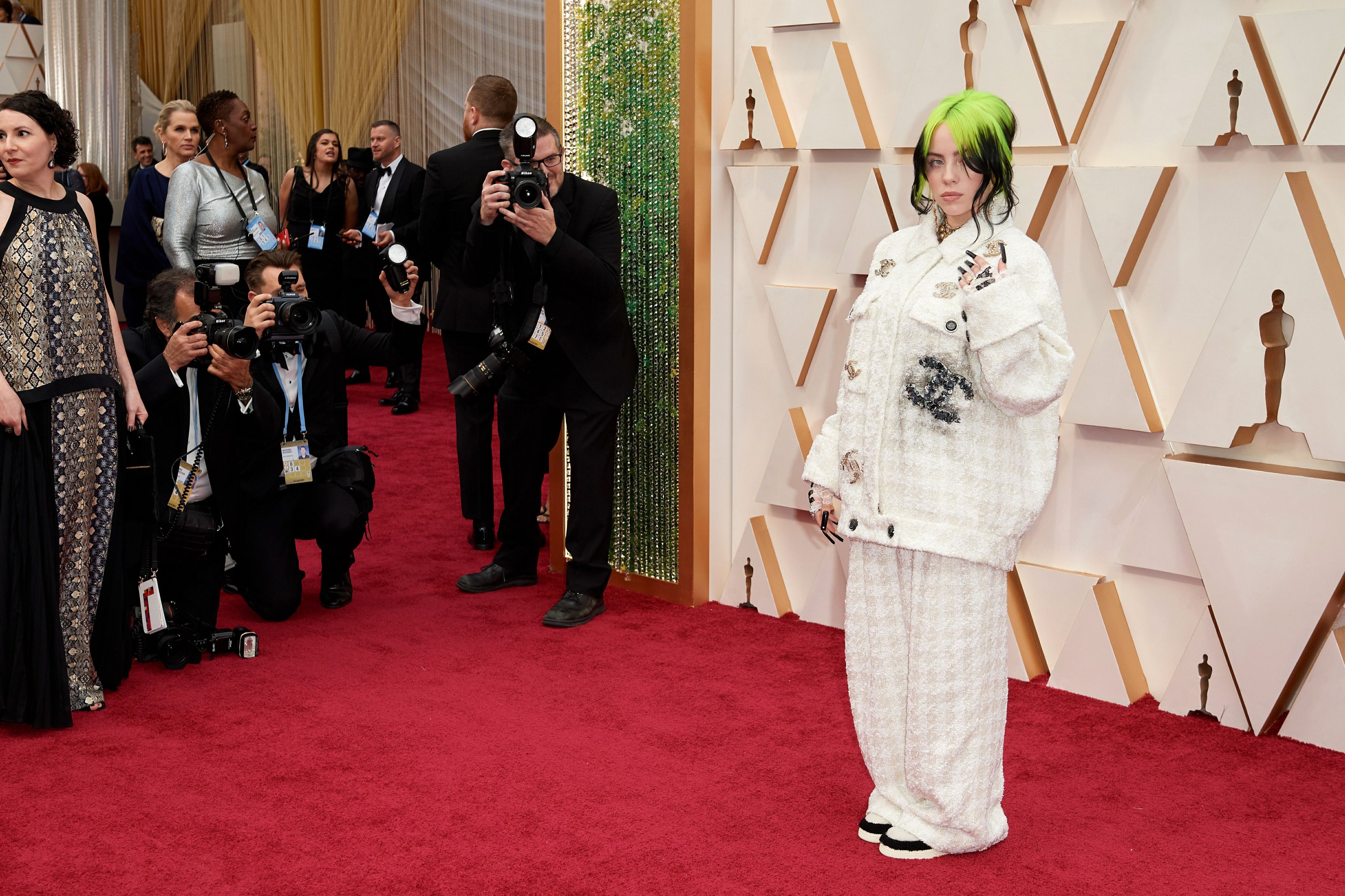 Billie Eilish'S Topless Transformation: A Bold New Chapter - u9h7i0d