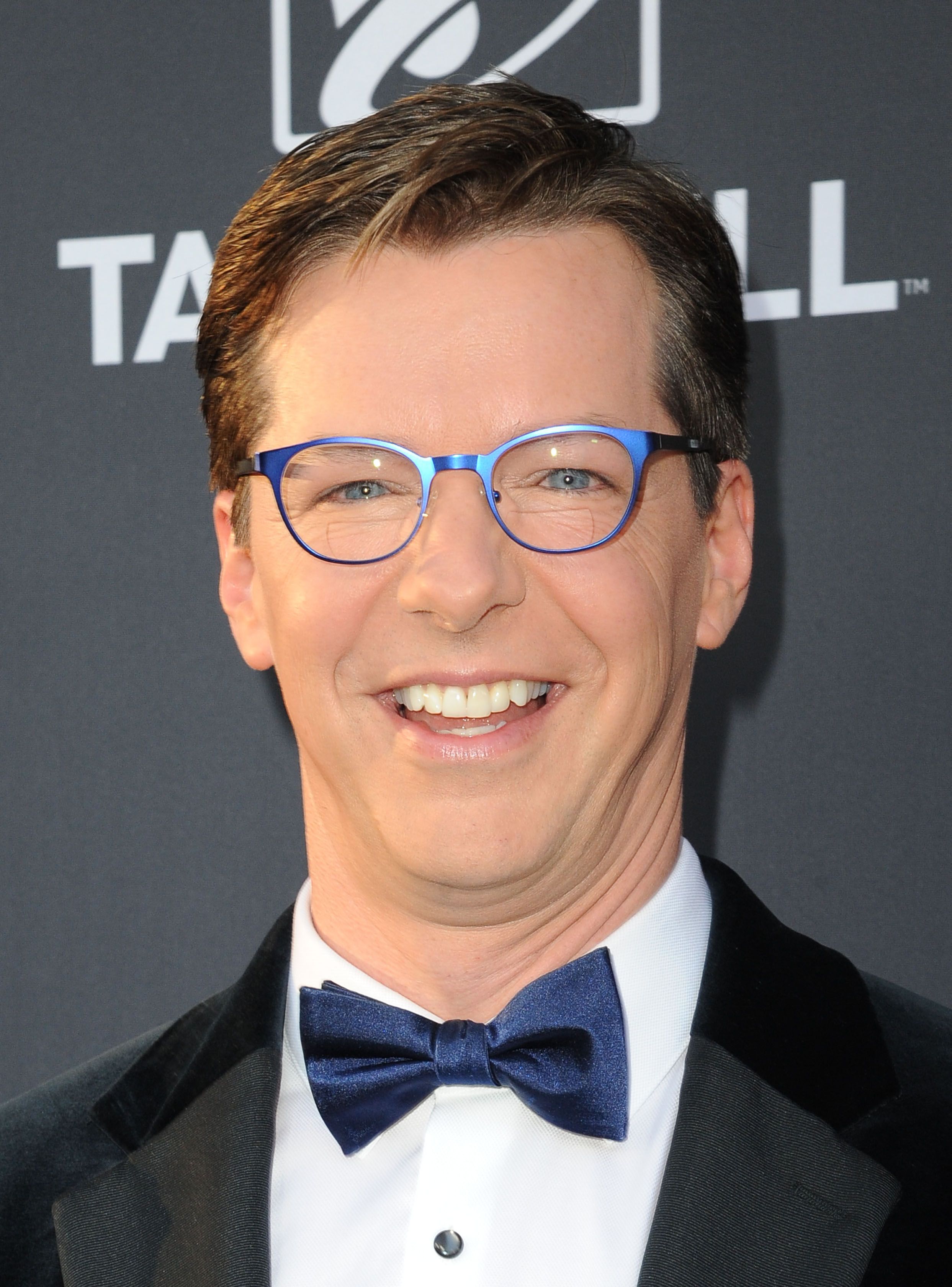 8 Facts Fans Should Know About Sean Hayes' Life And Career - NewsFinale