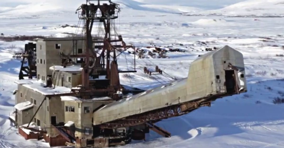 Was Bering Sea Gold Under The Ice Actually Completely Fake   Dredger Bering Sea Gold 