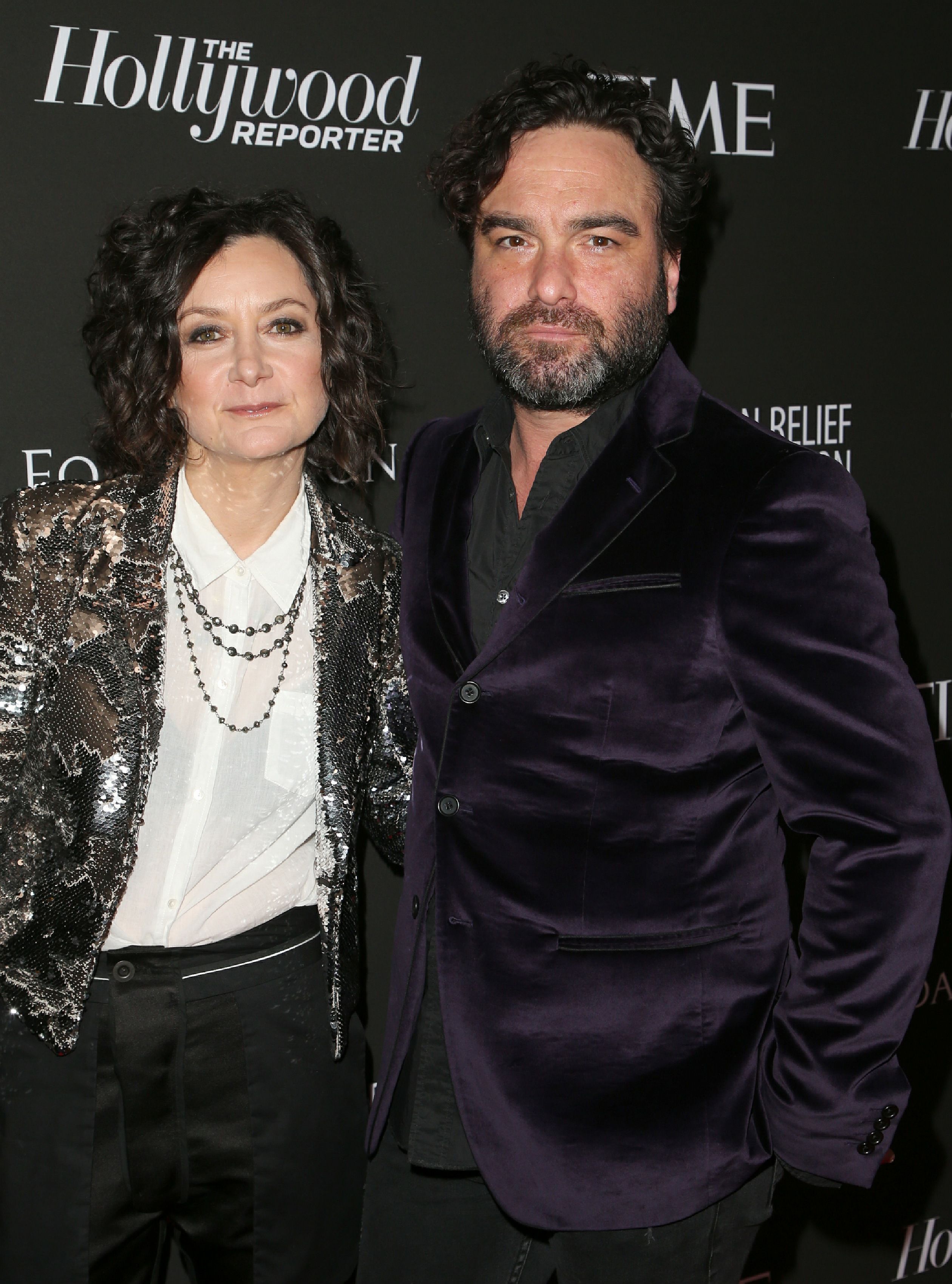 Sara Gilbert and Johnny Galecki at the J/P HRO and Disaster Relief Gala