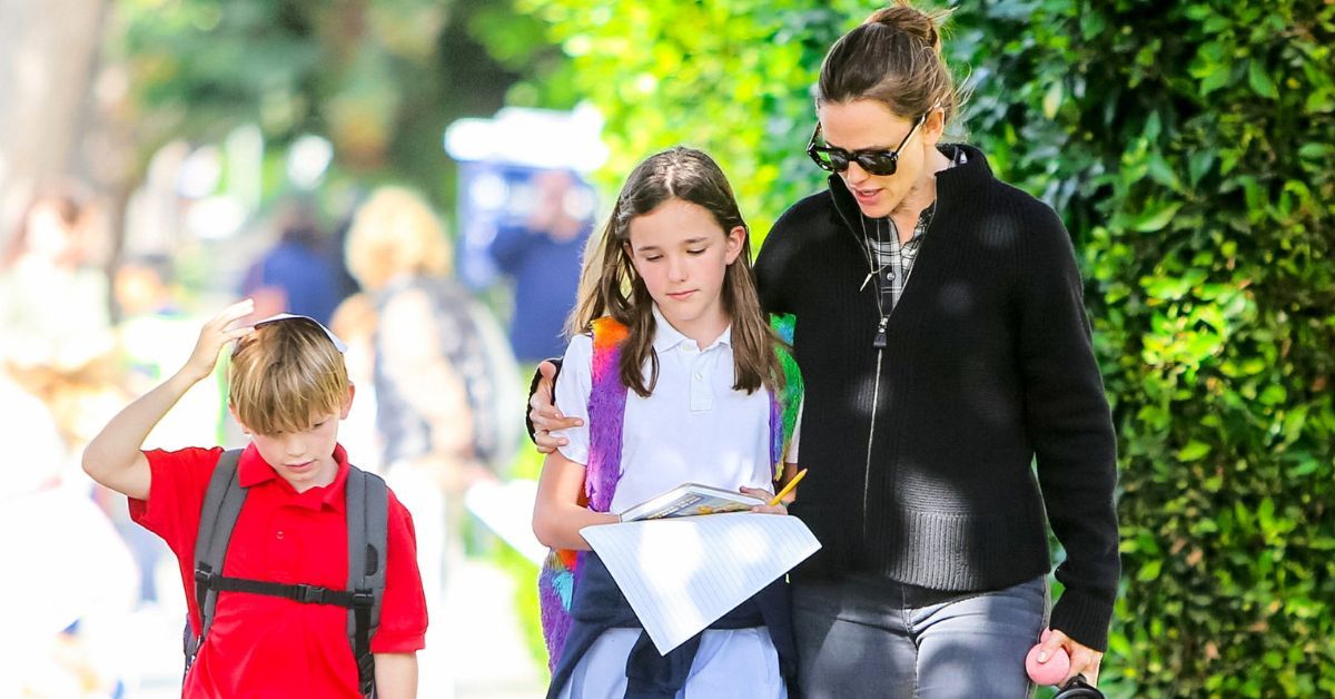 Jennifer Garner walking home with her kids Seraphina and Samuel