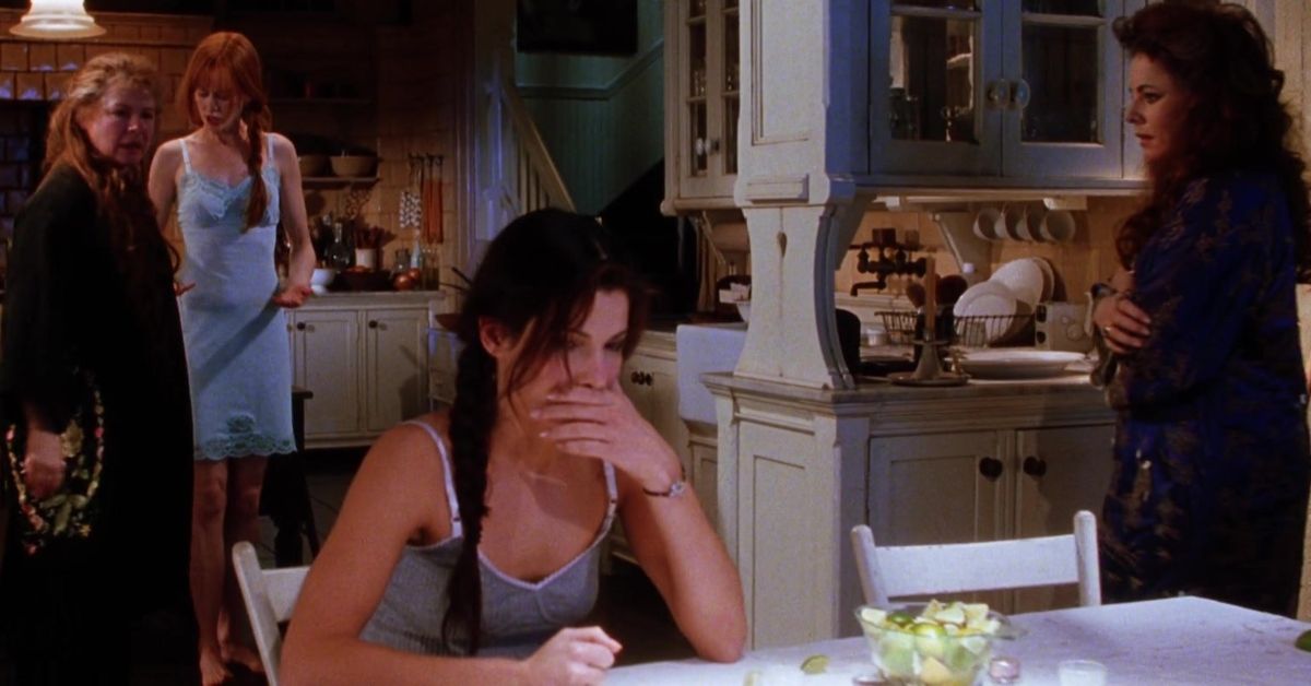 Why Sandra Bullock's Biggest '90s Cult Classic Found New Life Decades ...