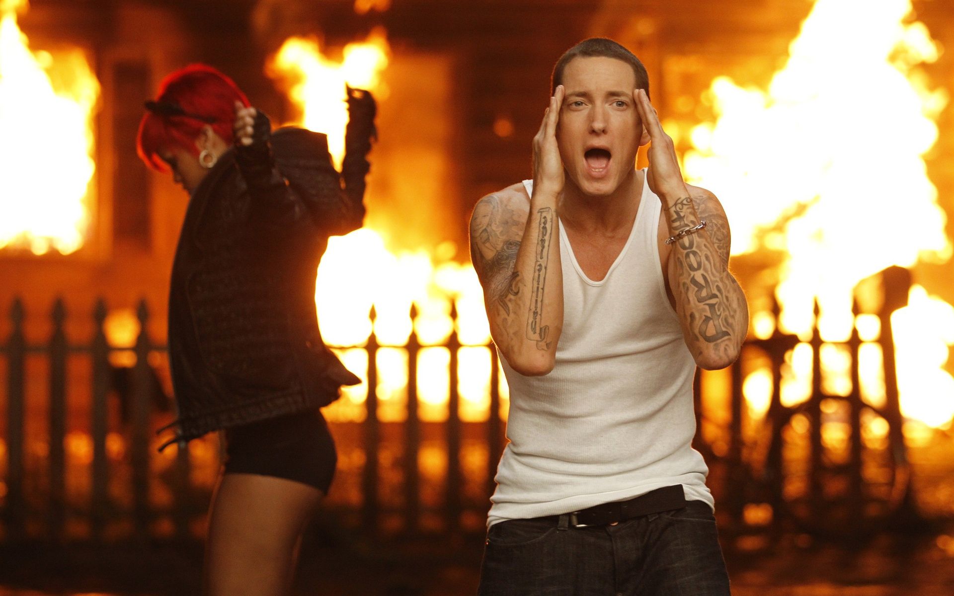Screenshot from Love the Way You Lie music video-1