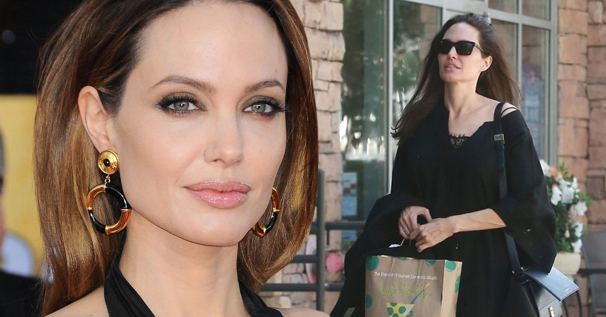 angelina jolie turned down this bond girl role and had different plans for herself in casino royale