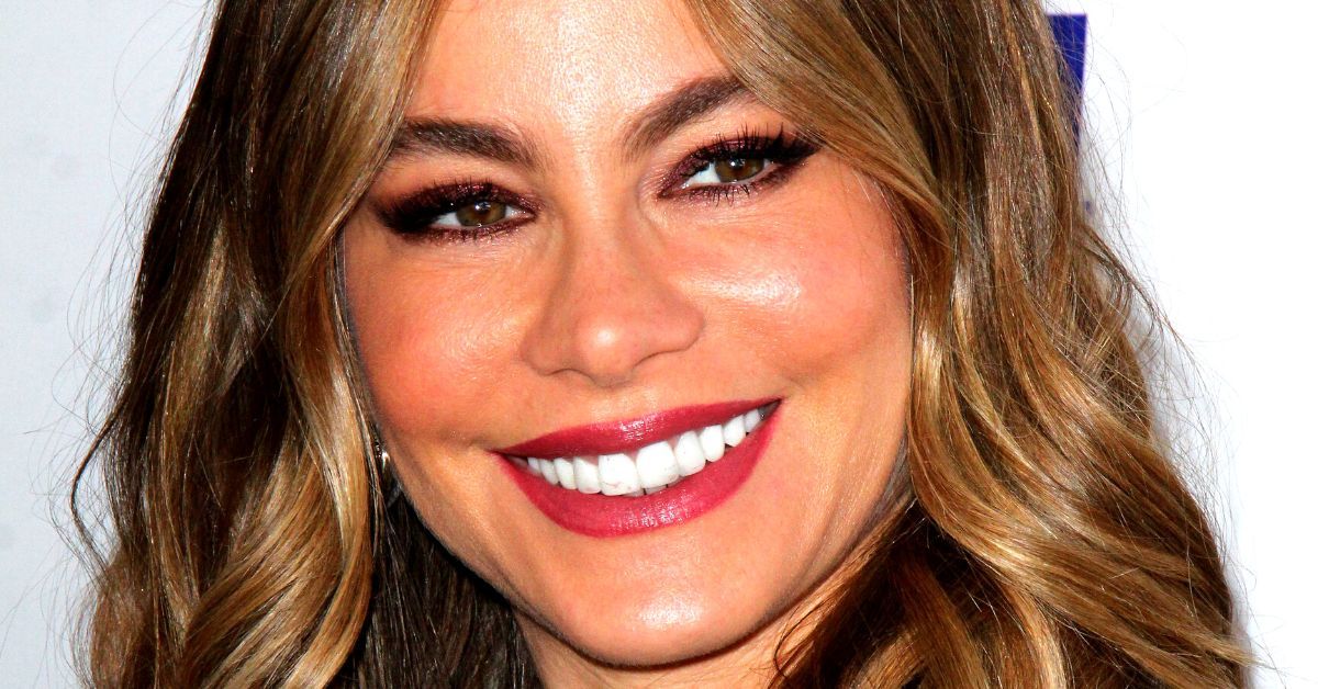 The Morning Scoop: Sofia Vergara Launches Shapewear, a 20-Minute Treadmill  Workout and More!