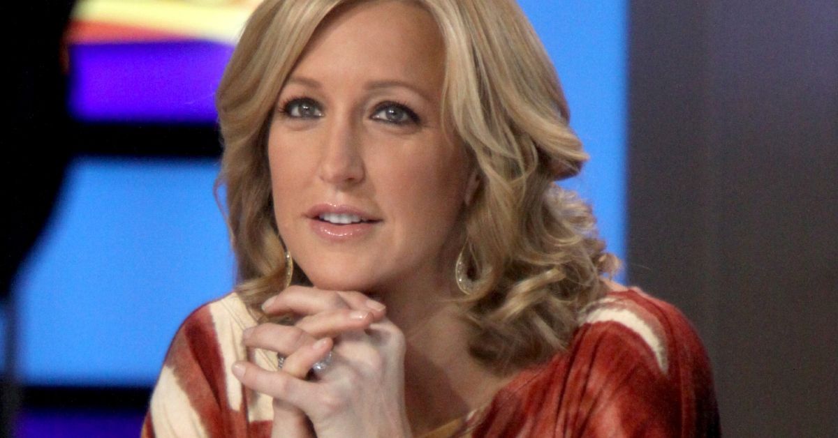 Lara Spencer en el set 