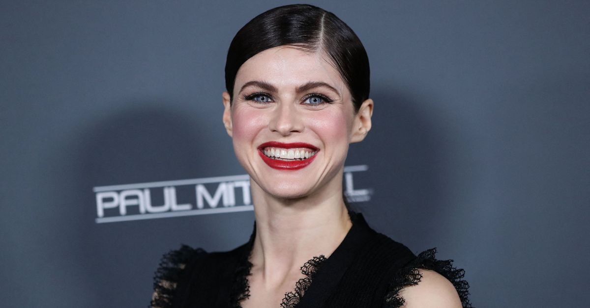 The President has seen my b**bs: Alexandra Daddario Speechless After Obama  Made HBO CEO Drop 'True Detective' Advance Copies