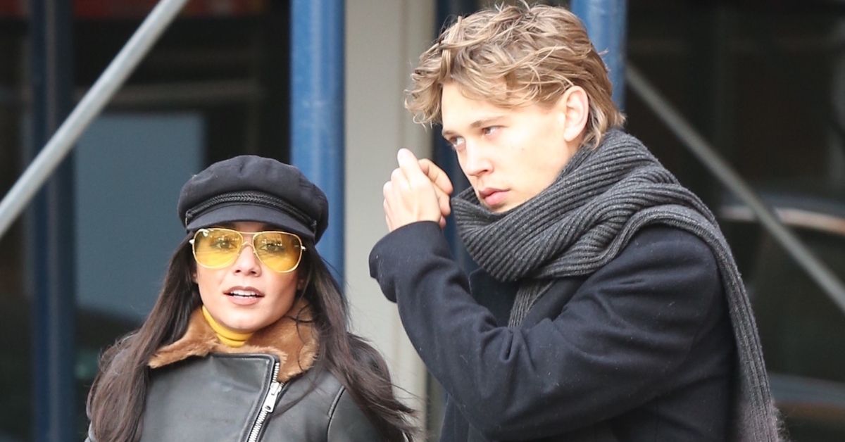 Vanessa Hudgens and Austin Butler walking 