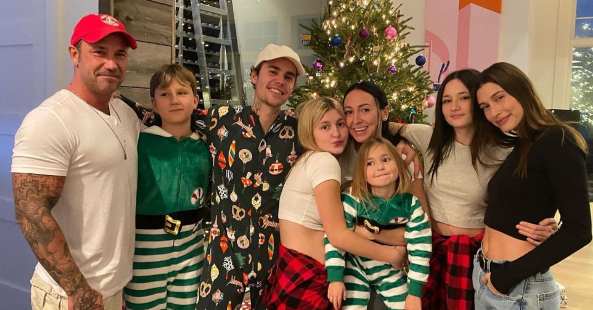 Justin Bieber with his wife and family