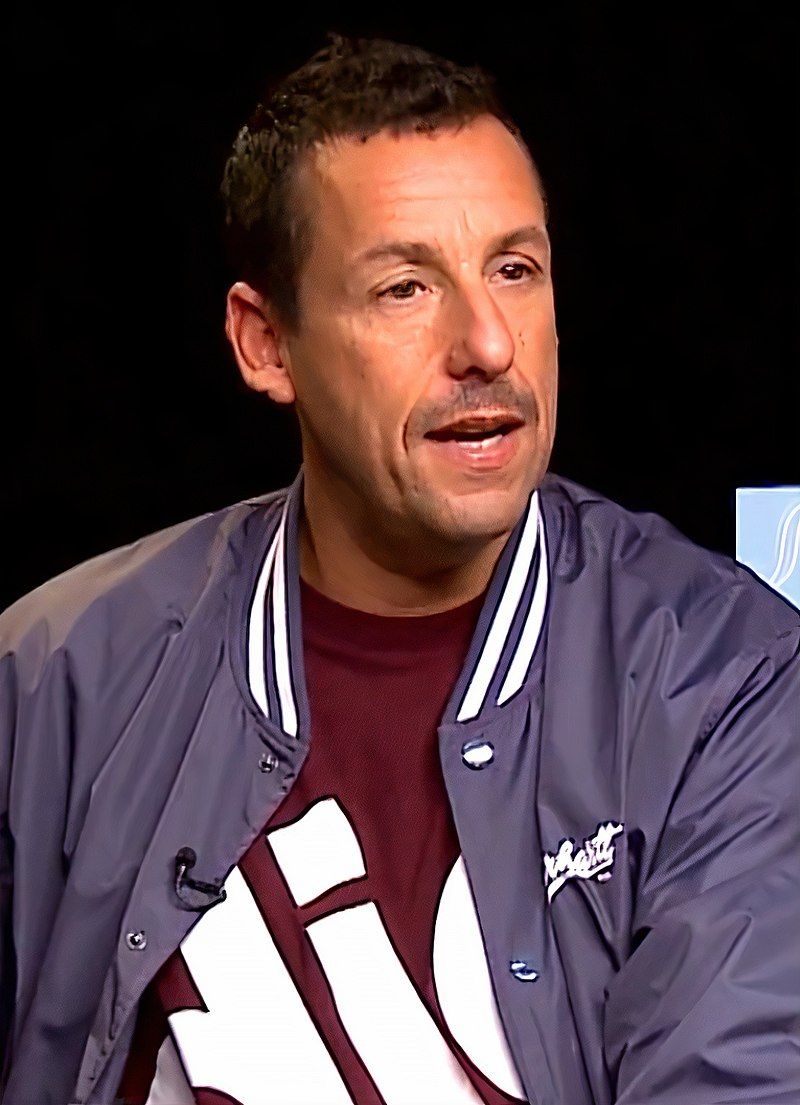 800px-Adam_Sandler_2018_(Lc9jYc07e54)