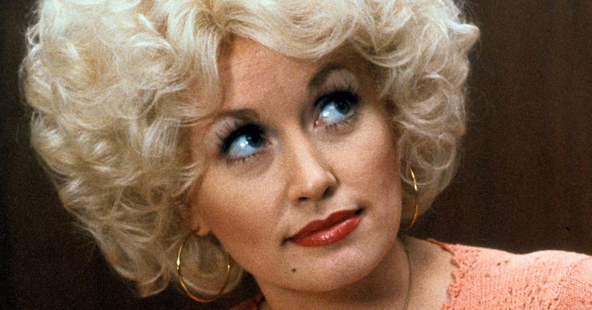 Dolly Parton Kept Her Cool During This Tense Interview With Barbara Walters