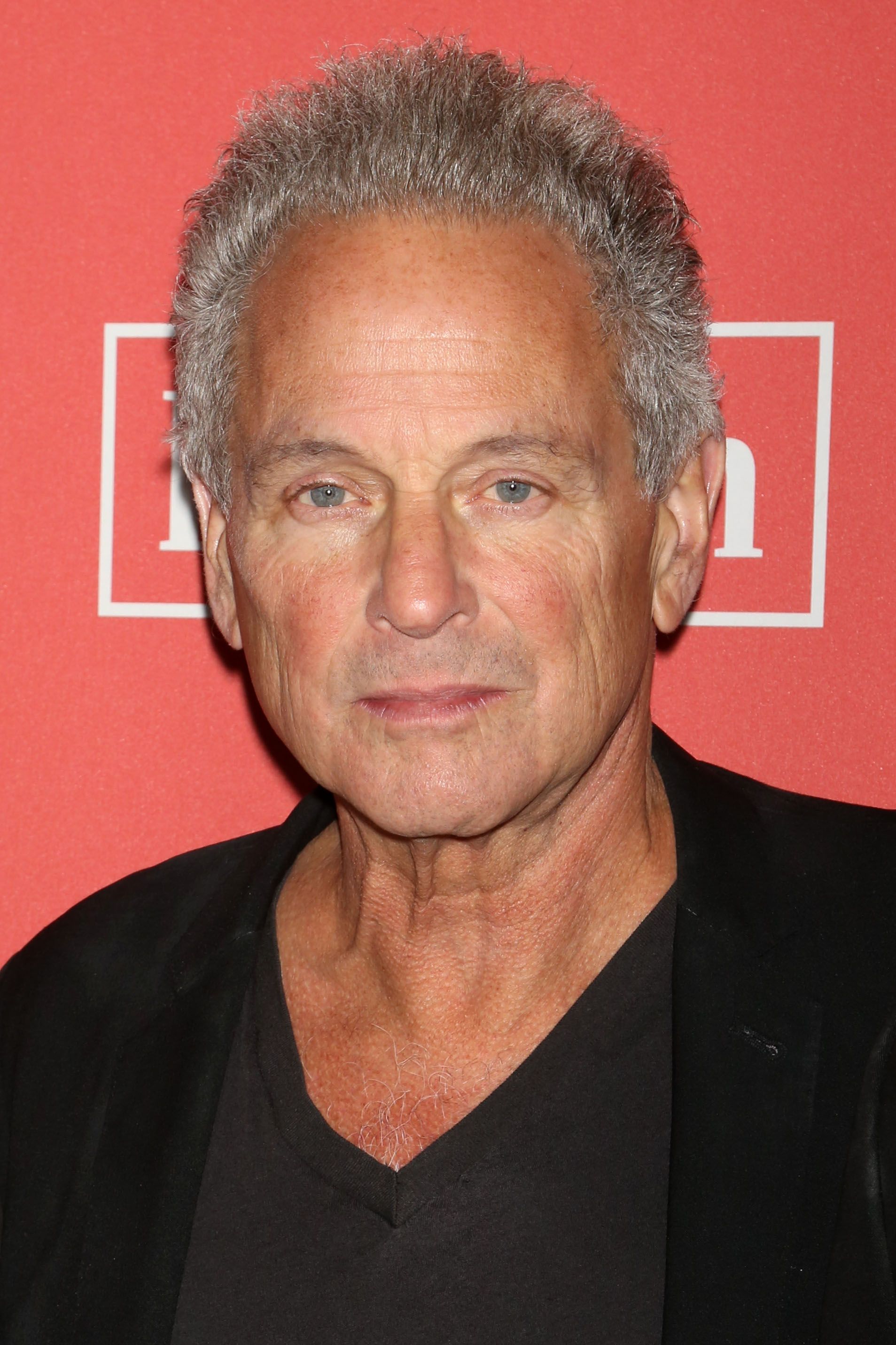Which Fleetwood Mac Star Has The Highest Net Worth?