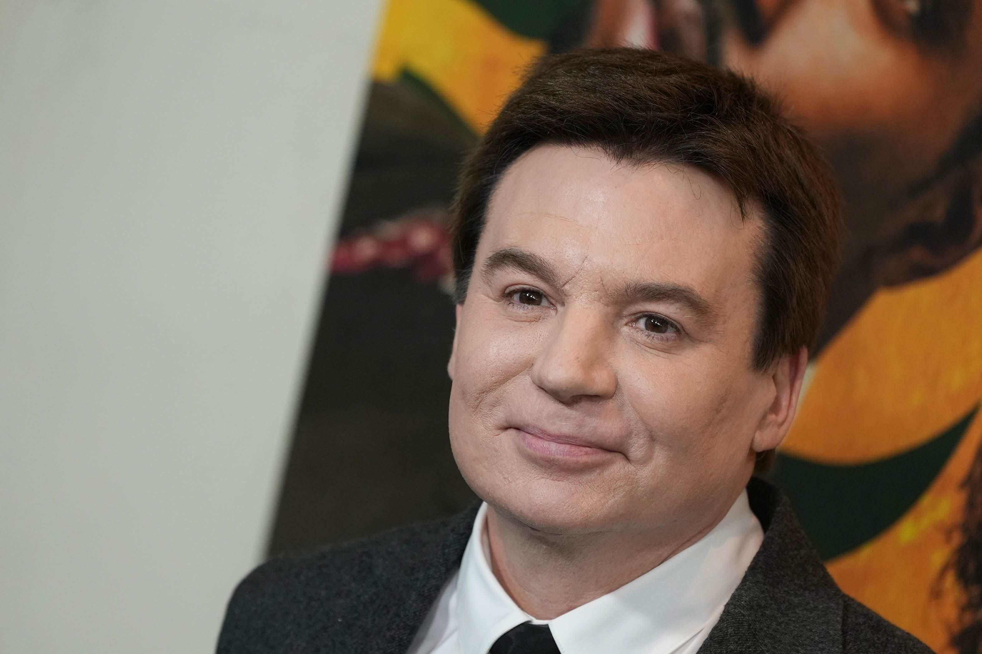 Mike Myers Shared An Interesting Margot Robbie Tidbit During A Jimmy ...