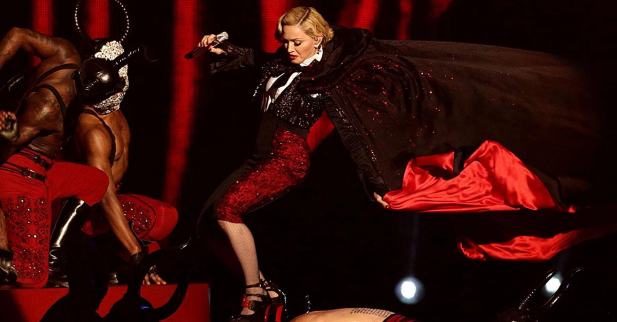Madonna falling