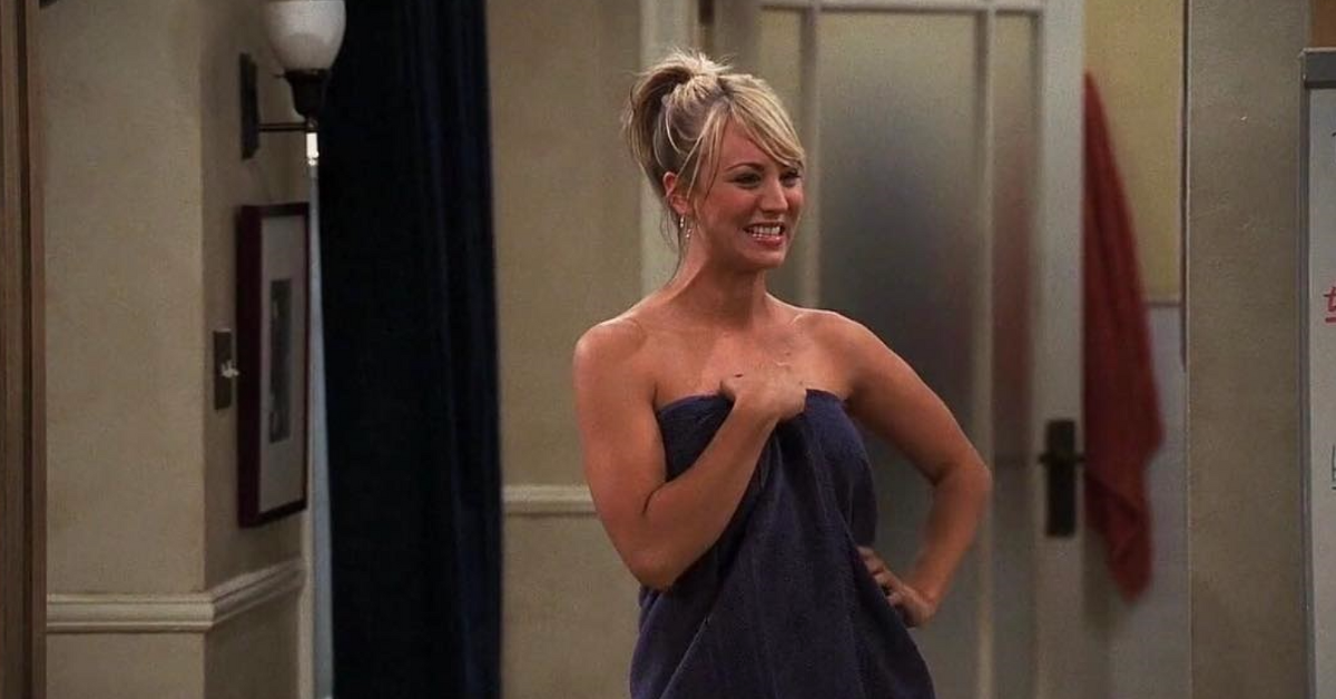 Big Bang Theory Showrunner Steve Molaro Admitted A Kaley Cuoco Scene On The Big Bang Theory Should Have Never Aired