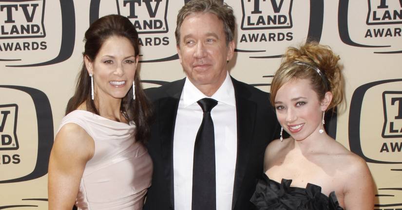 Tim Allen, Jane Hajduk and Katherine Allen posing for a photo