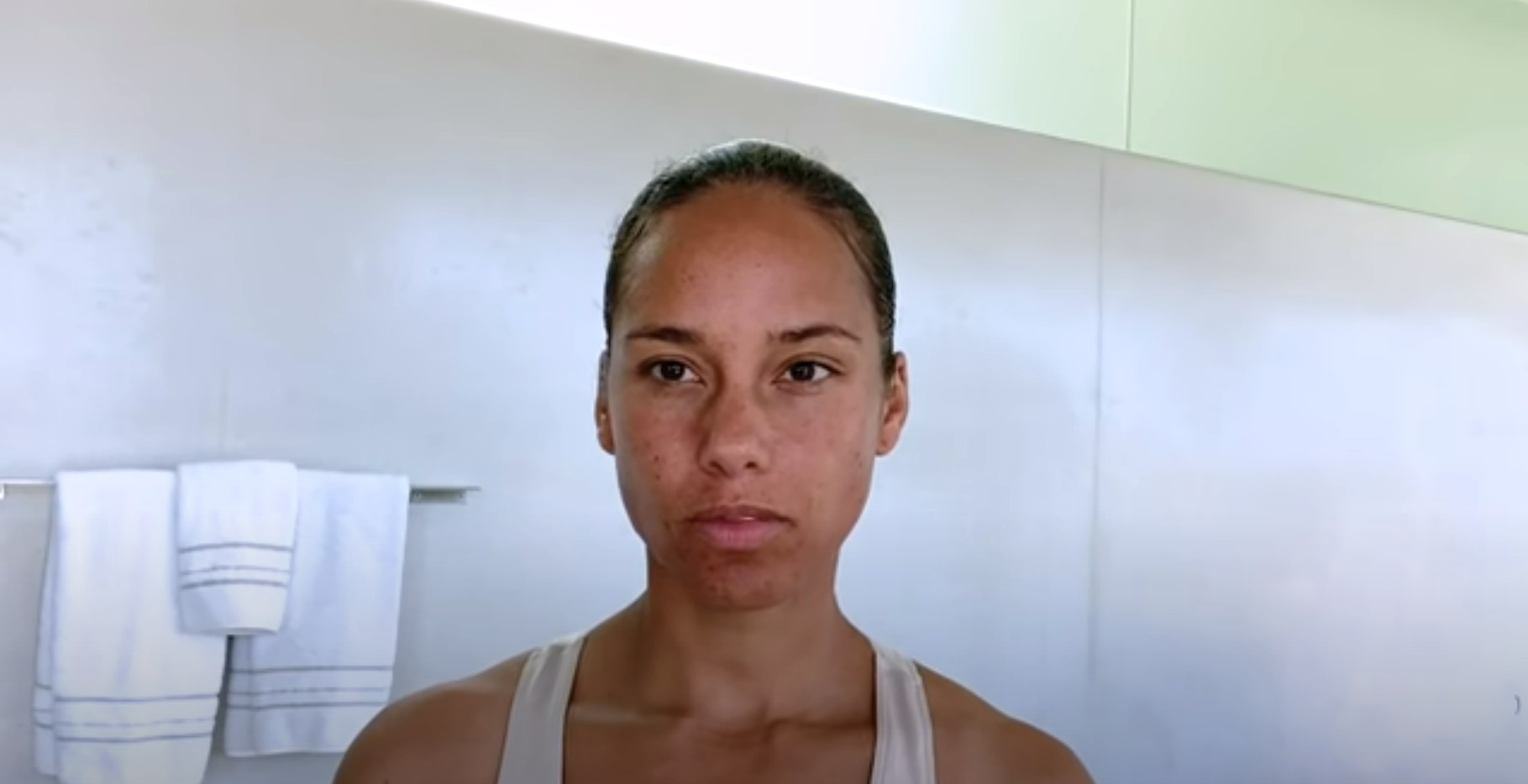 The Truth About Why Alicia Keys Ditched Wearing Makeup