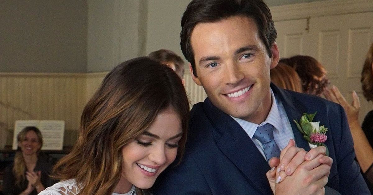 Did Lucy Hale And Ian Harding Secretly Date While Making Pretty Little ...