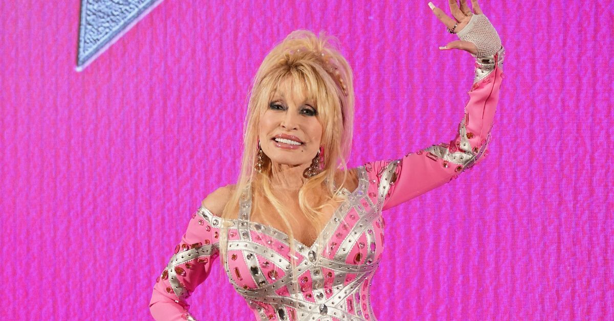 Dolly Parton Reveals She Won’t Tour Anymore, Slamming ‘Greedy Politicians’ While Promoting Her Latest Single