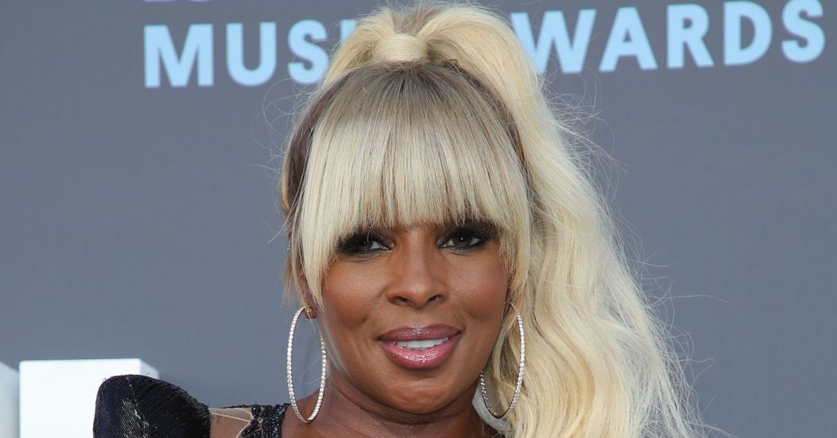 Here's How Mary J. Blige Is Spending Her Reported $20 Million Net Worth