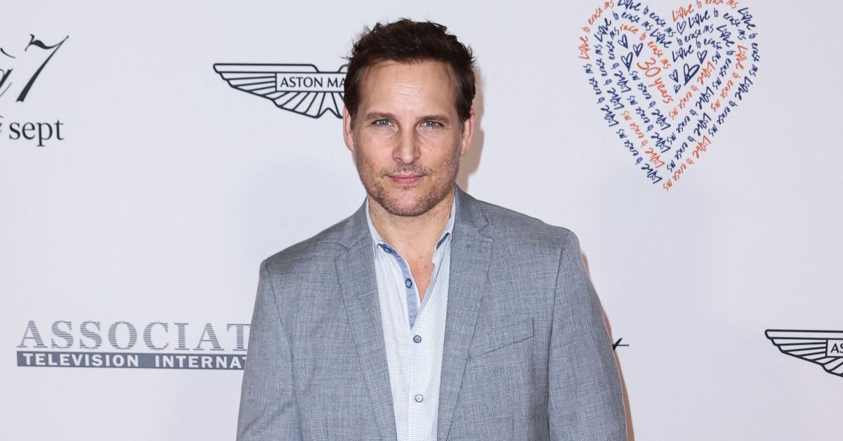 Peter Facinelli on the red carpet