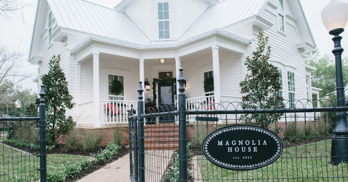 Chip And Joanna Gaines’ Magnolia House Was Listed For Almost 1 Million