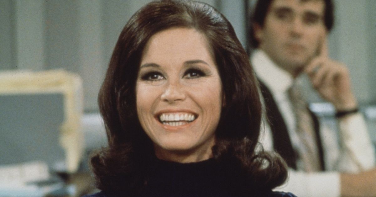 Mary Tyler Moore Had Three Husbands, But Were Any Of Her Marriages ...