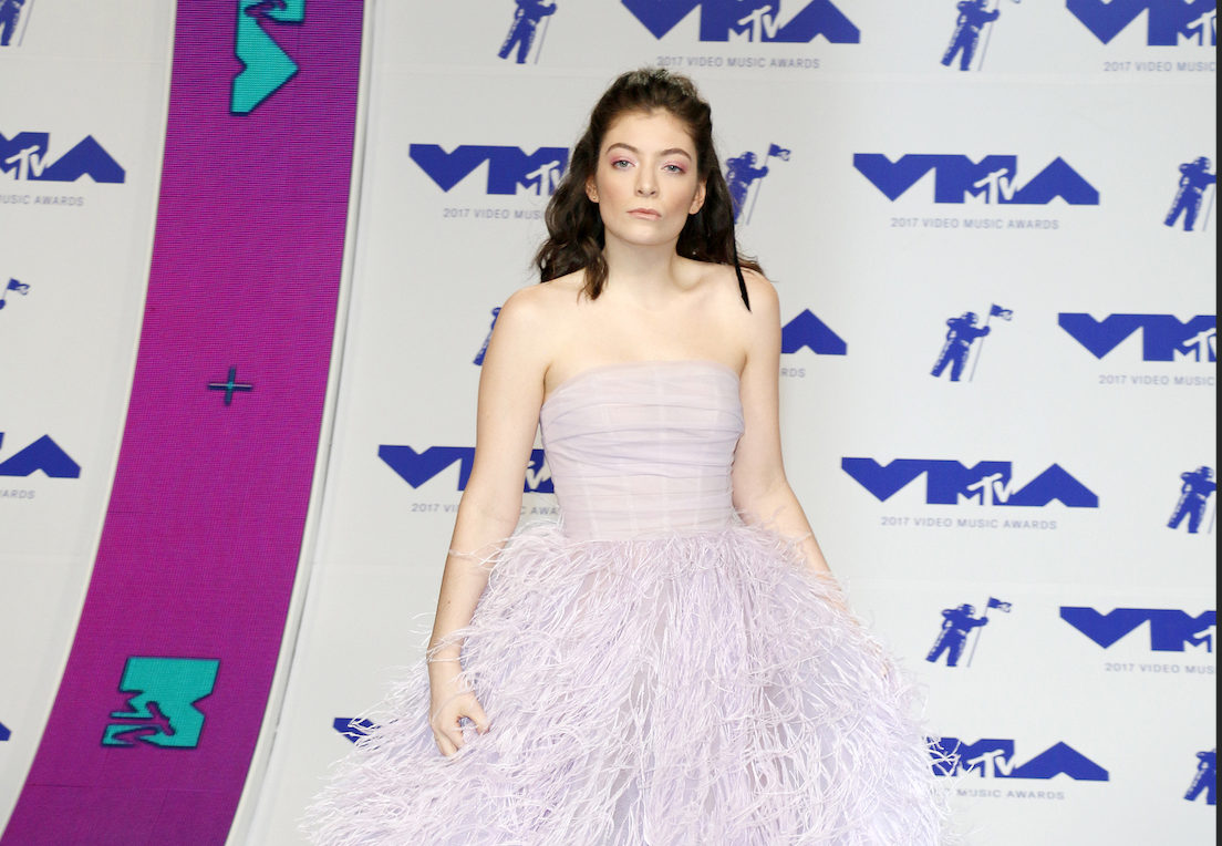 Lorde at MTV awards 