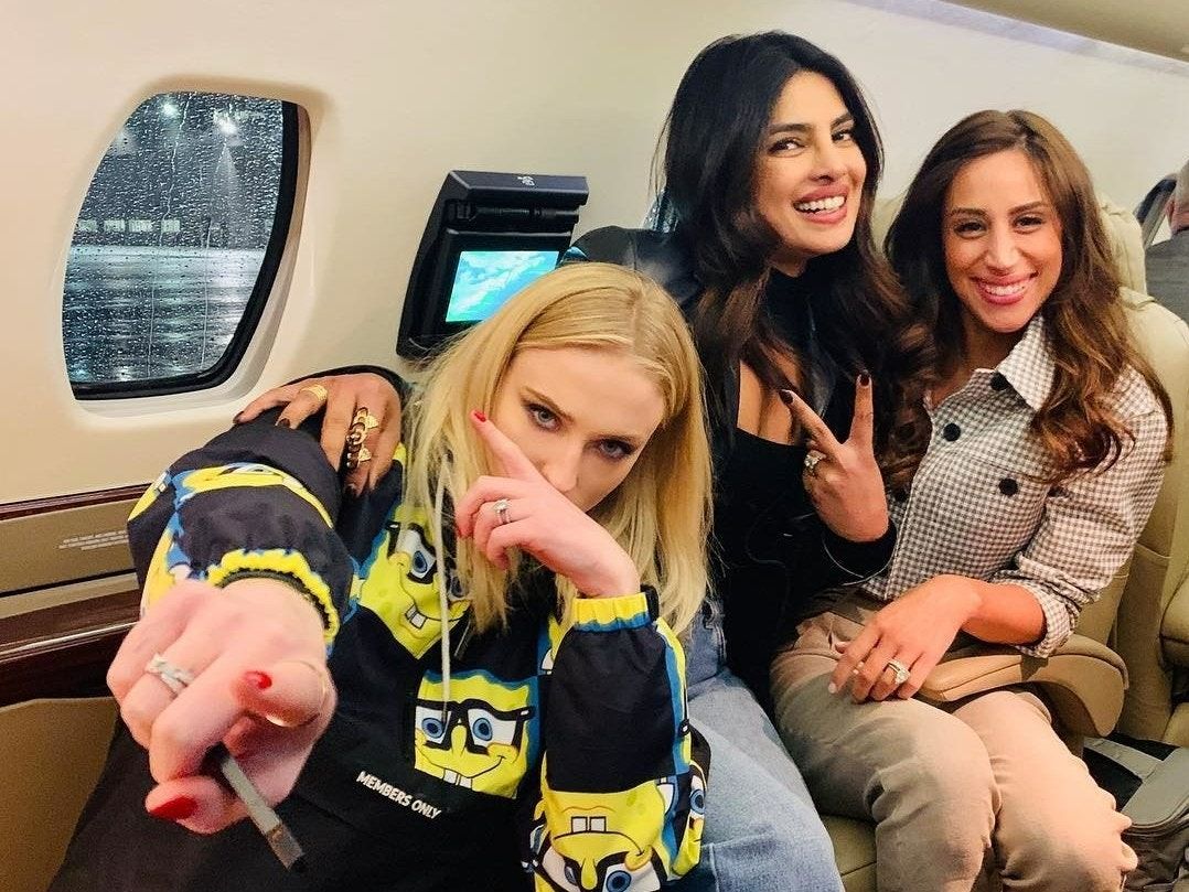 sophie turner, priyanka chopra danielle jonas