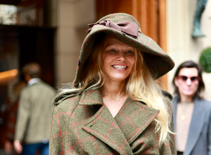Pamela Anderson Ditches Makeup At Paris Fashion Week, Insists “It’s ...