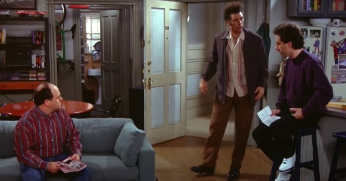 Jason Alexander, Jerry Seinfeld, and Michael Richards on set of 'Seinfeld'