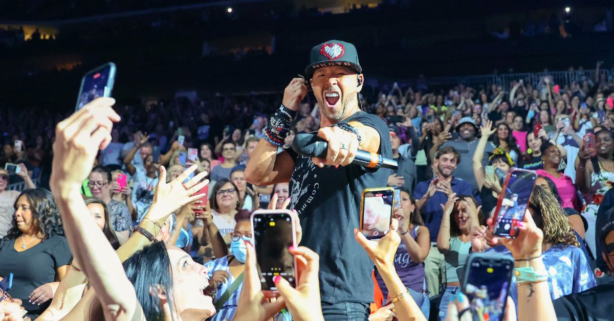 Donnie Wahlberg concert