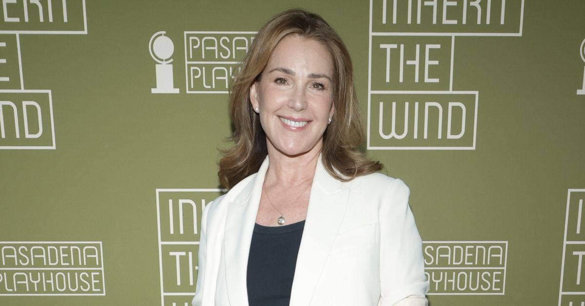 Peri Gilpin on the red carpet