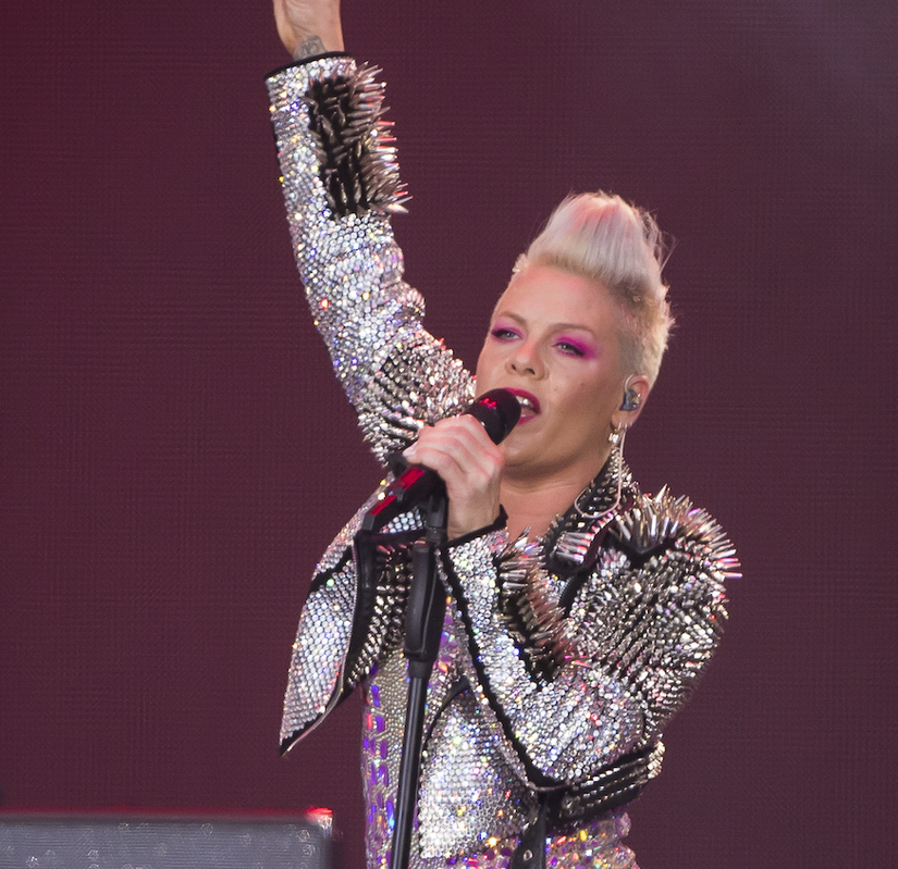 Pink Singer Atlanta Pink Returns To The Stage After Cancelling Concert Over Mysterious ...