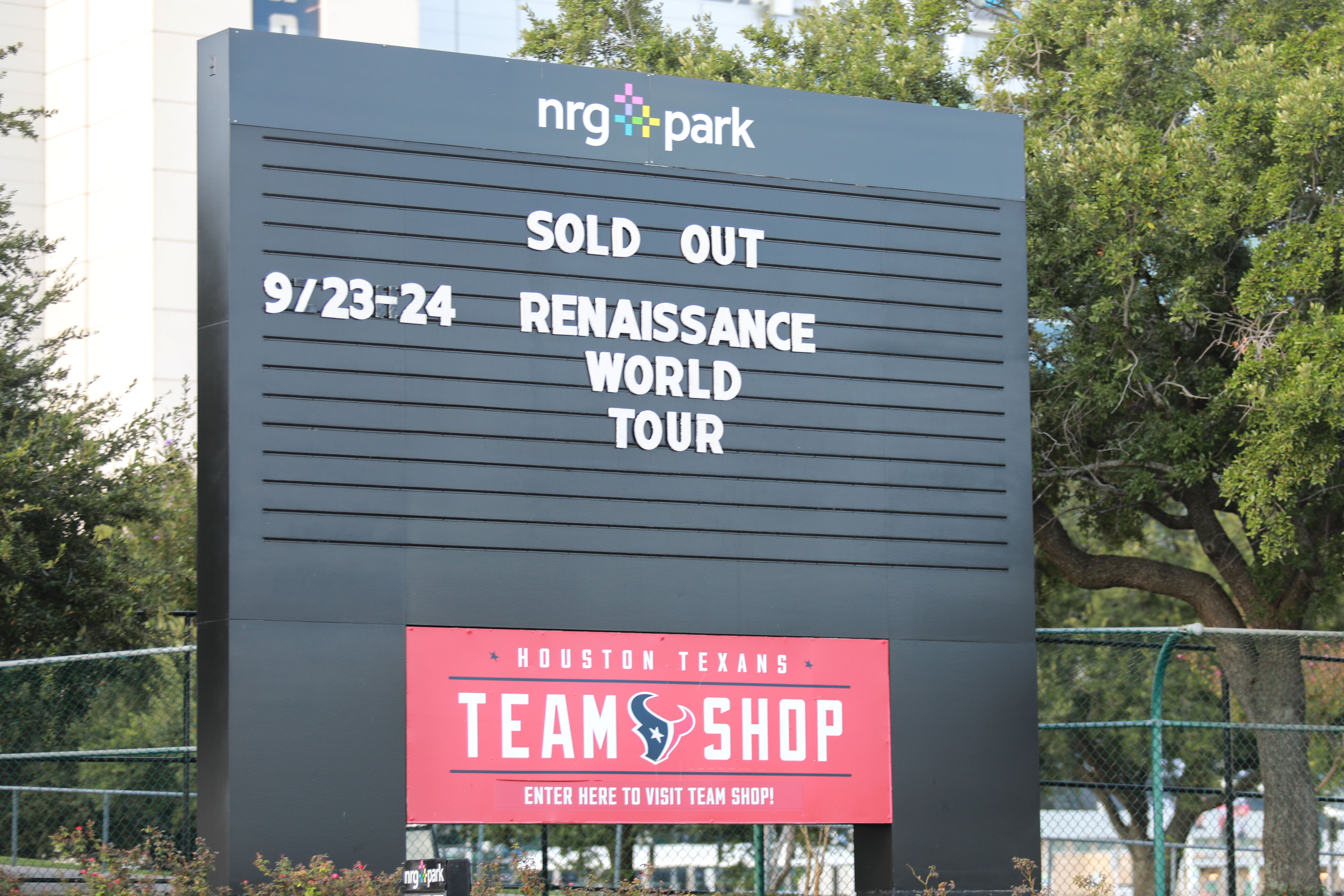 Beyonce Sold Out tour
