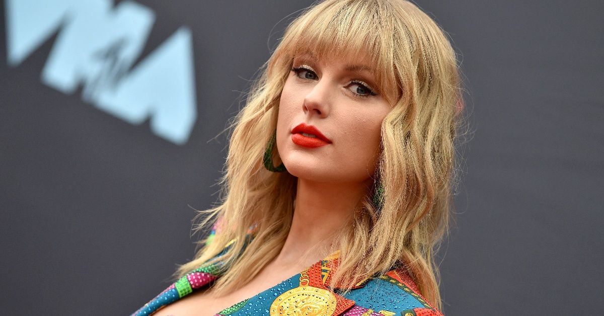 Taylor Swift Refuses To Play One Of Her Most Emotional Songs Live, Here ...