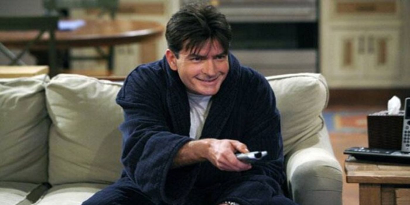 What Happened To Charlie Sheen After He Left The Spotlight Here S Where He Is Now