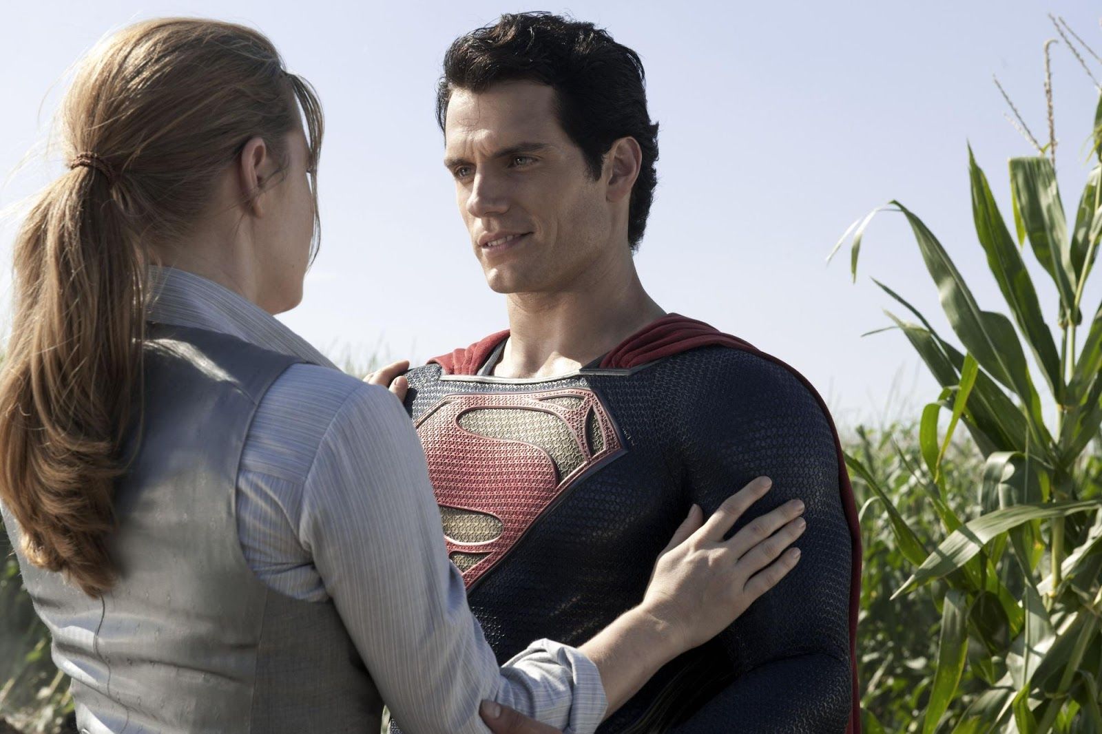 Amy Adams and Henry Cavill in Man of Steel