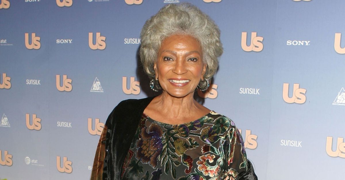 Gene Roddenberry Begged Nichelle Nichols Not To Leave Star Trek After ...