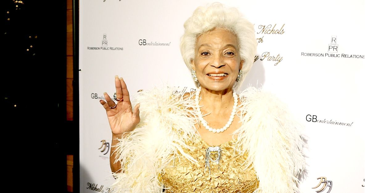 Gene Roddenberry Begged Nichelle Nichols Not To Leave Star Trek After ...